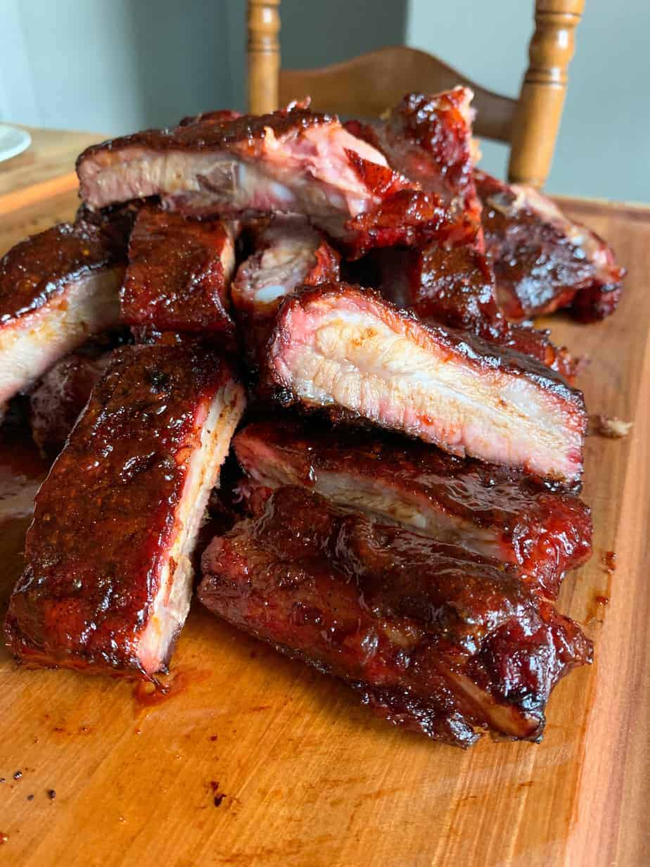 The Tastiest Smoked Spare Ribs You'll 